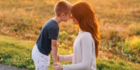 Табу для мачехи: что не допускается в отношениях с детьми мужа?