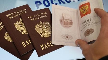 Госдума предложила раздавать паспорта верующим украинцам