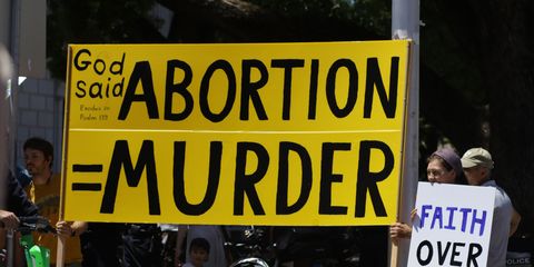 Дайте нам! Верховный суд США признал право на аборт неконституционным
