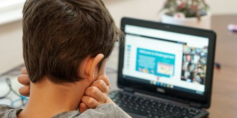 Российским детям могут запретить пользоваться соцсетями