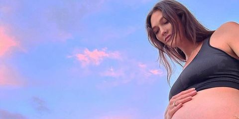 Модель Карли Клосс стала мамой во второй раз