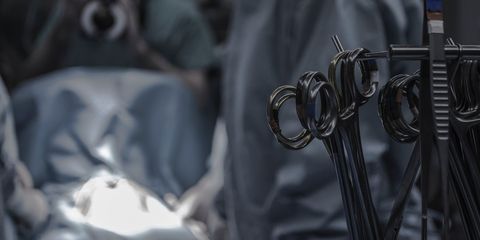 Суд приговорил врача за обрезание девочки к штрафу в 30 тысяч рублей