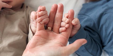 В Ирландии женщина, не знавшая о беременности, родила двойню
