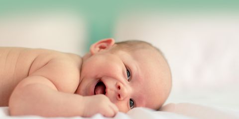 Неонатальные различия грудного молока матери и донорского молока для недоношенных детей