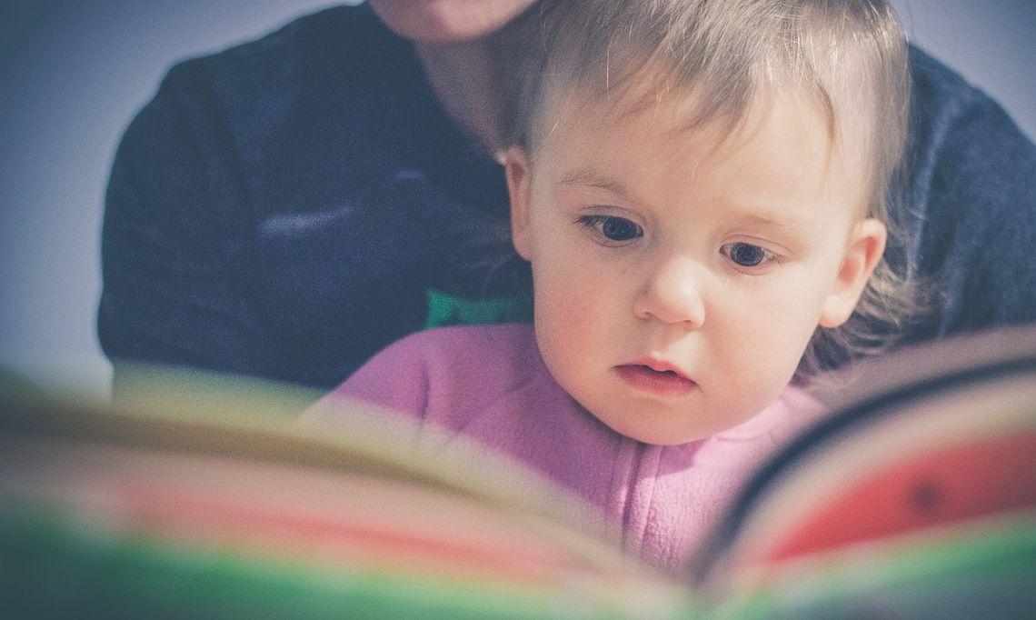 Как научить ребёнка читать? Советы Американской академии педиатрии 