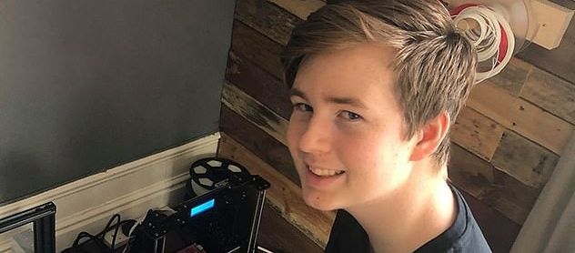 15-летний британский подросток придумал, как помочь медикам, не выходя из дома