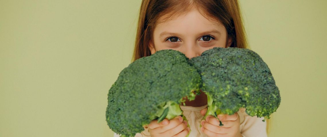 Пищевые привычки: как научить ребенка правильно питаться