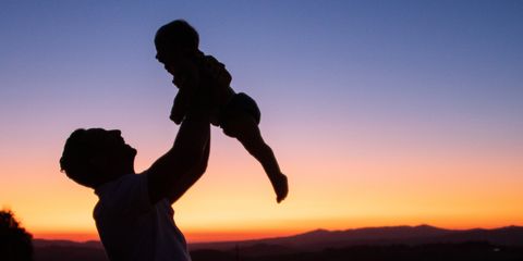 Госдума внесла законопроект о маткапитале для отцов детей от суррогатных матерей