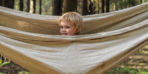 В диких условиях с ребёнком: как подготовиться к семейному походу