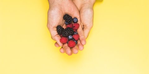 Почему нельзя похудеть на «ягодной диете»?