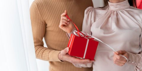 10 идей для подарков, которые заставят беременную женщину сиять