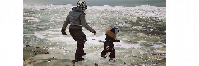Ксению Собчак отругали за то, что она прогулялась с сыном по льду 