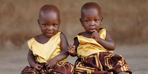 Странный город Игбо-Ора, где больше всего в мире рождается близнецов