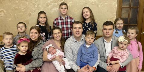 Мать 14 детей из Ростовской области получила почетное звание «Мать-героиня»