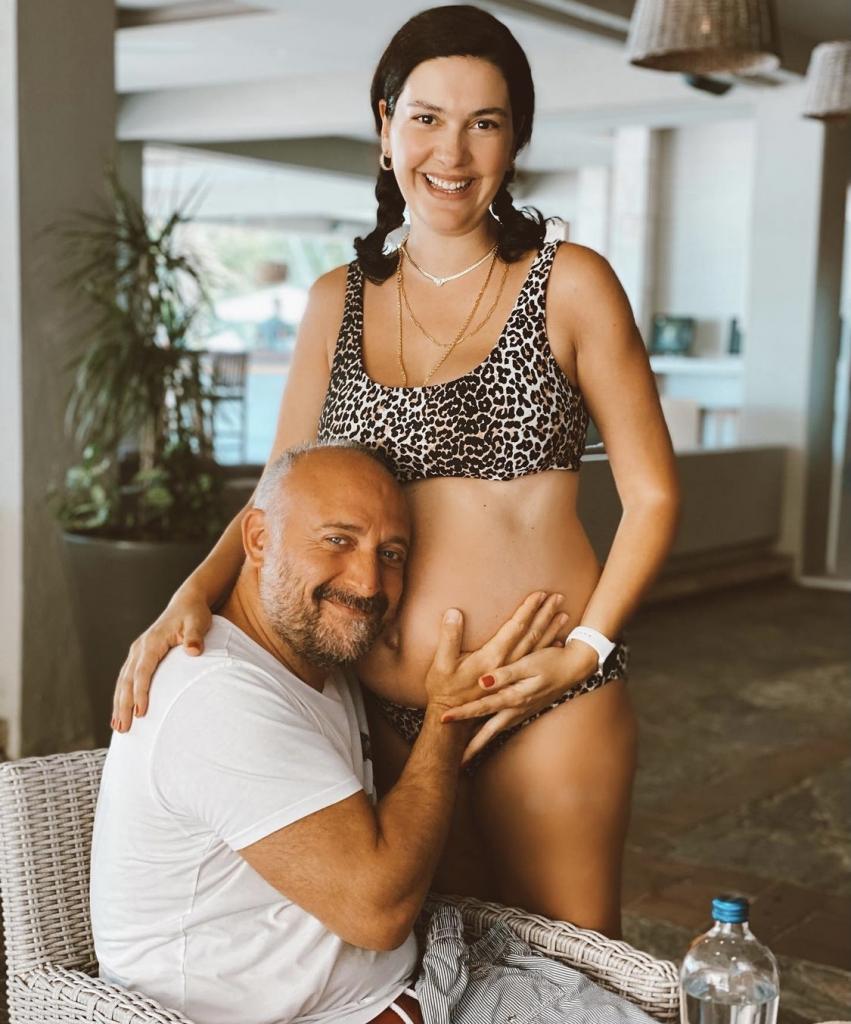 «Султан Сулейман» станет многодетным отцом: Халит Эргенч и его жена ждут третьего ребенка