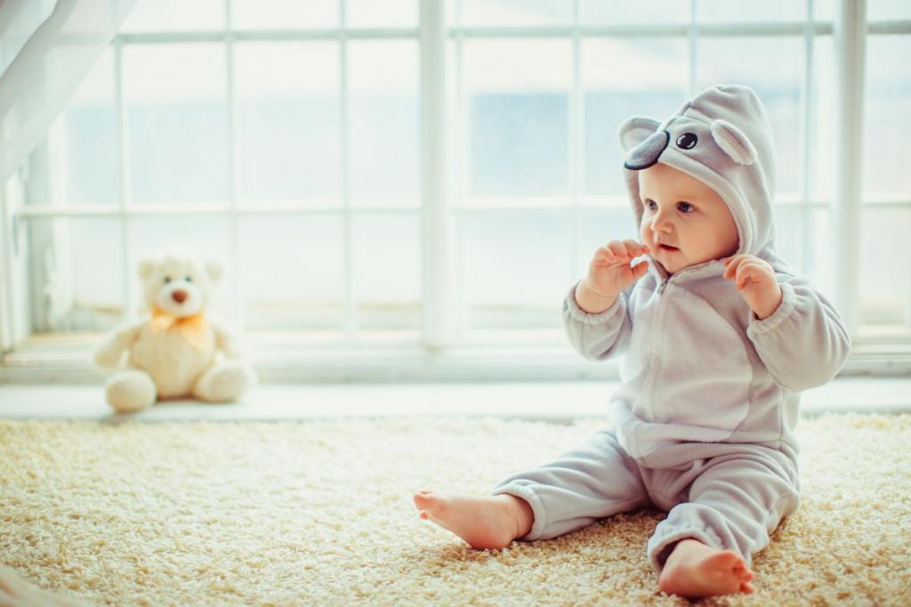 Зимняя одежда для малыша: как выбрать, где взять