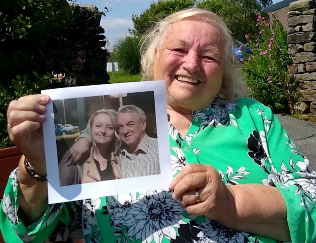 Англичанка нашла сына спустя 66 лет разлуки, познакомившись со внучкой, о которой не знала