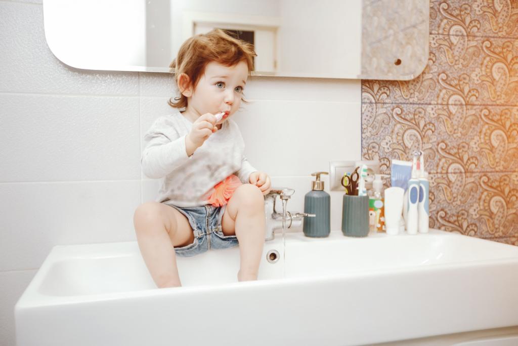7 советов, как научить ребенка мыться самостоятельно
