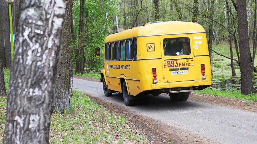 Запрет о перевозке детей на старых автобусах отложен