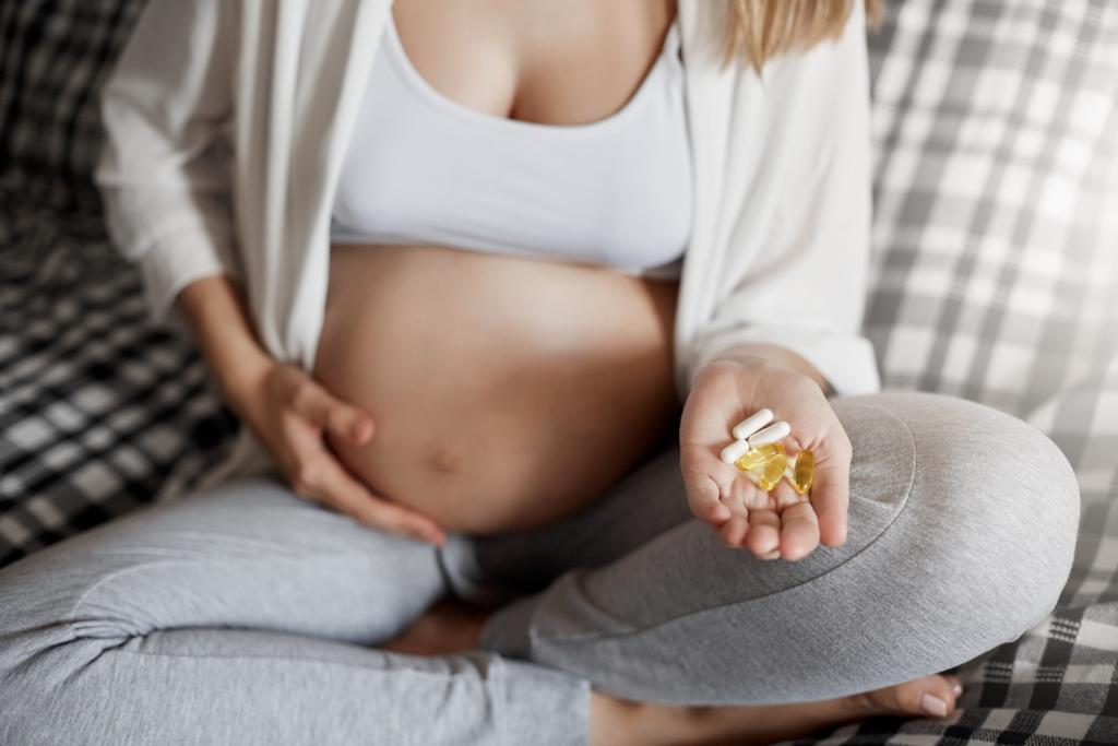 Токсикоз и тяга к странной еде: советы по питанию для беременных