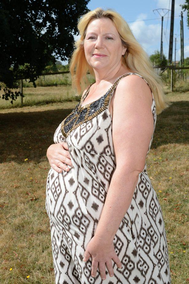 52-летняя «профессиональная» суррогатная мать собирается родить в 16-й раз