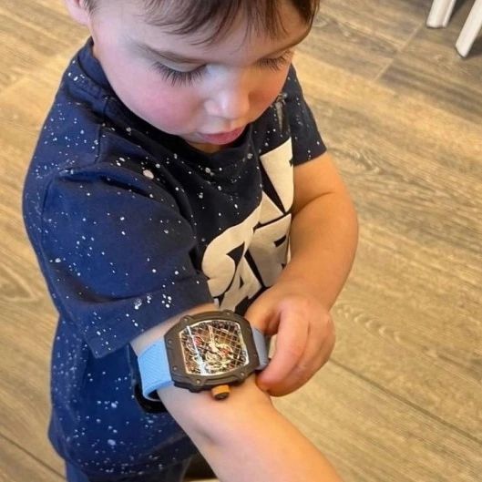 Тимати подарил двухлетнему сыну часы за миллион долларов?