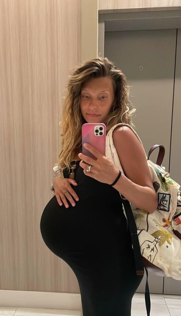 Регина Тодоренко рассказала, сколько весит ее второй малыш