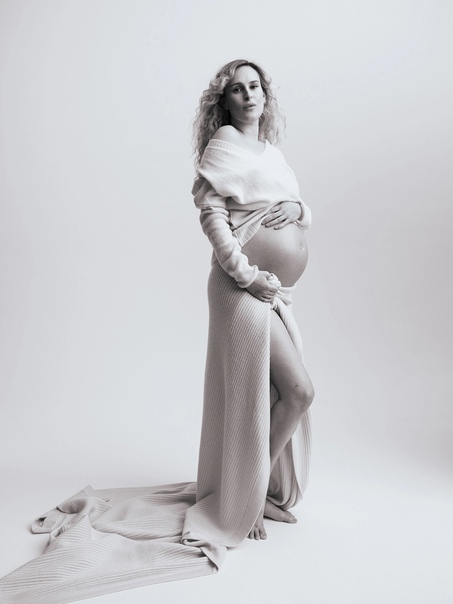 Беременная дочь Деми Мур и Брюса Уиллиса повторила фотосессию матери