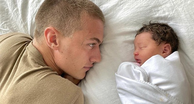 22-летний Лаки Блю Смит стал отцом во второй раз