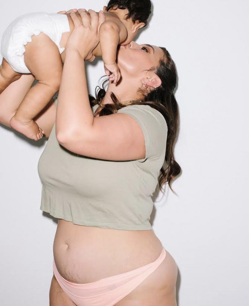 Топ-модель plus-size Эшли Грэм ждет второго ребенка
