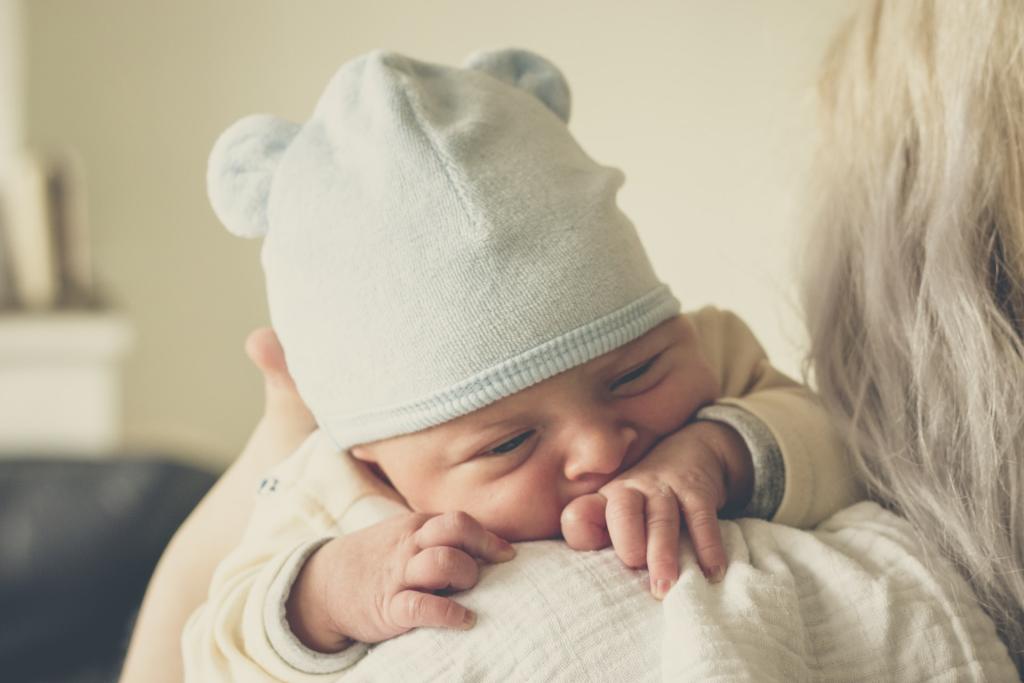Как ухаживать за носиком новорожденного?