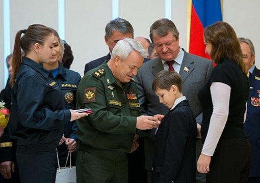 В России предложили учредить награду “ребёнок-герой”