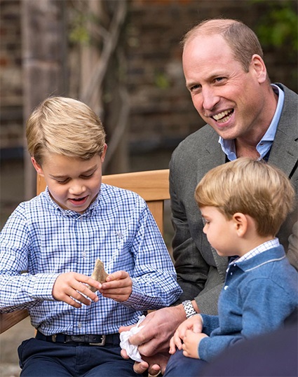 Кейт Миддлтон и принц Уильям опубликовали новые фото с детьми