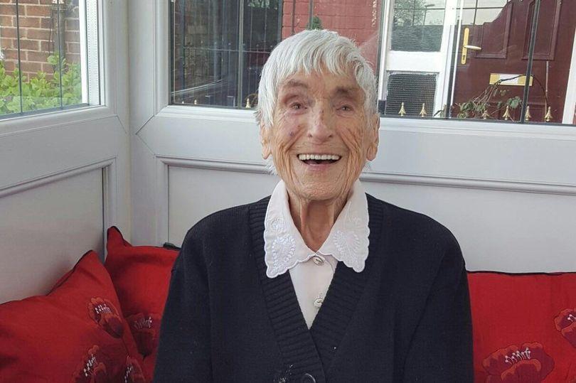 Бабушка 150 внуков и правнуков не дожила до 100 лет