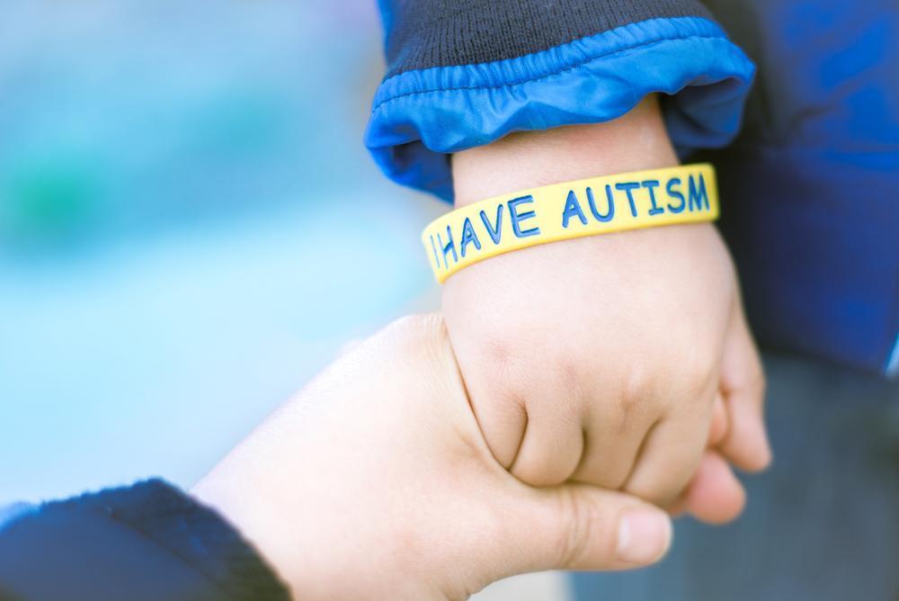 3 признака аутизма у ребенка