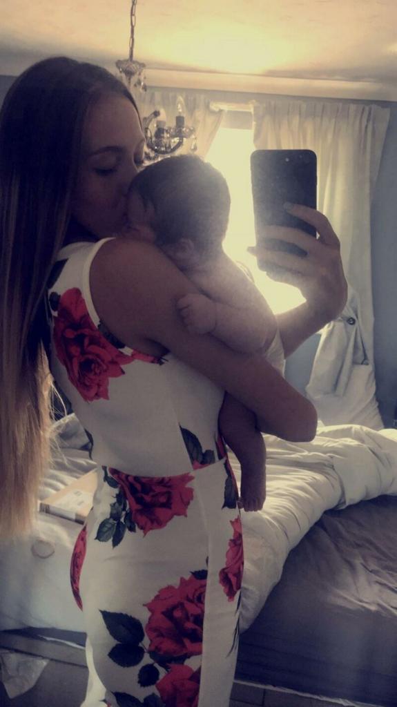17-летняя британка узнала о своей беременности за пару дней до родов