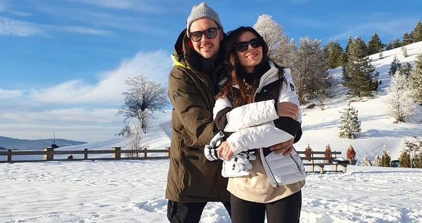 Милош Бикович впервые выложил фото с новорожденным сыном