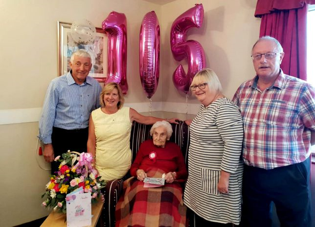 105-летняя британка рассказала о роли мужчин в долголетии