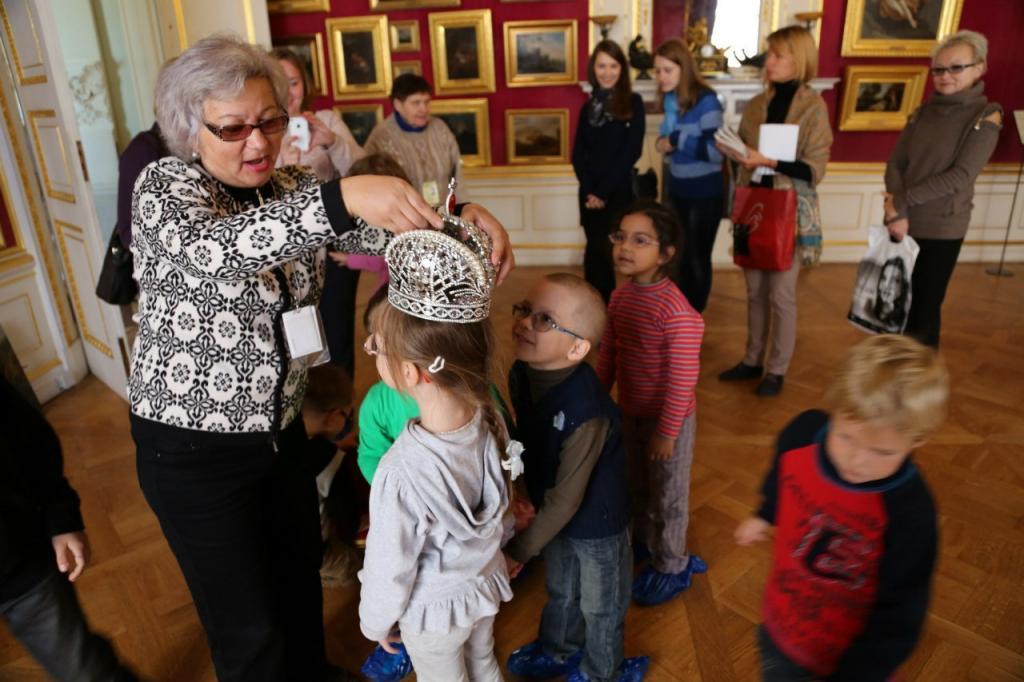 Музеи и дворцы на ощупь: как слепые дети ходят на экскурсии