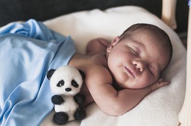 Сколько младенец должен спать? Что должны знать родители?