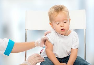 Как работают прививки и надо ли их делать