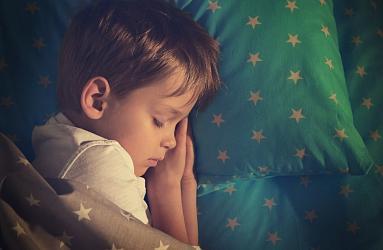 Как быстро уложить ребенка спать без слез, укачивания и груди