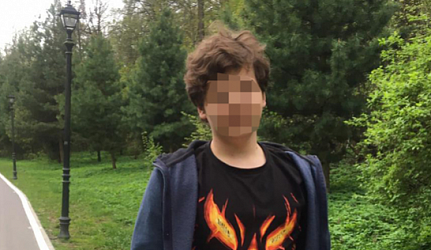 14-летний москвич ушёл из дома, спал на улице и голодал, чтобы найти отца