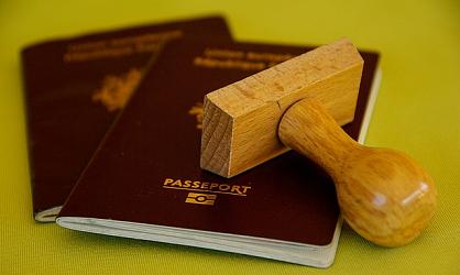 Россияне начали скупать иностранные паспорта после коронавируса