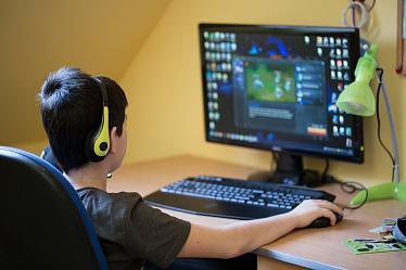 Знакомы ли вы с онлайн-играми вашего ребенка?