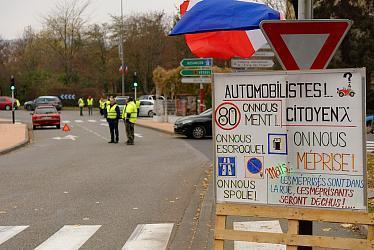 Митингующие ученики заблокировали более 100 лицеев во Франции