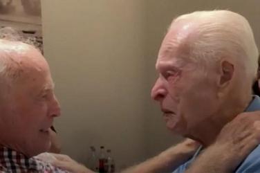 Братья были уверены в смерти друг друга на войне, пока не встретились спустя 75 лет